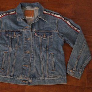 LEVI'S Denim Trucker Jacket with Sequins